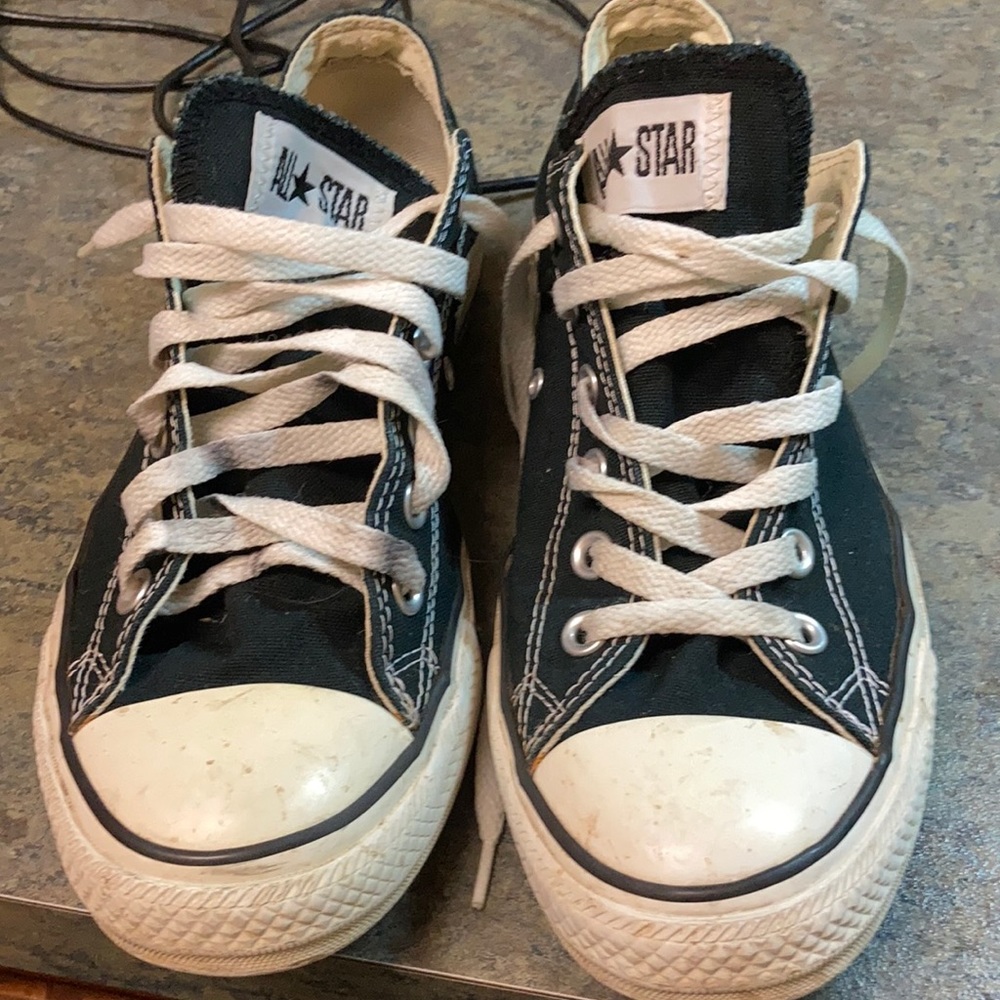 All star tennis shoes
